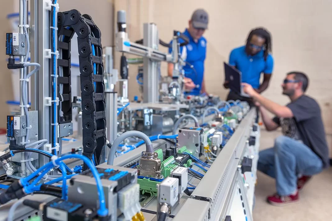 Iniciando na Área de Automação Industrial: Guia para Novatos